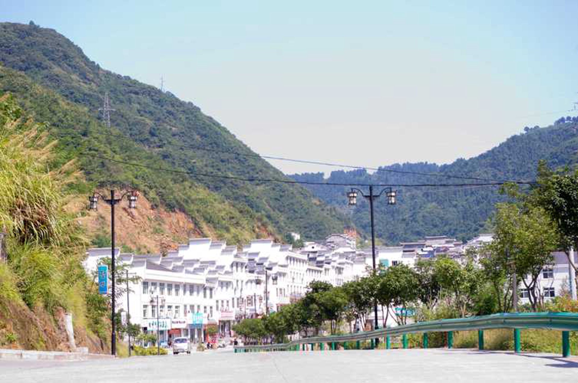 贡香源餐饮
